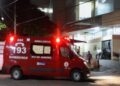 Homem é assassinado e menina é baleada dentro de carro em Campos