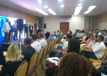 Encontro Estadual de Turismo reúne profissionais do trade em Búzios