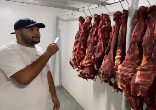 Representante de açougue interditado se pronuncia sobre o caso