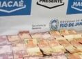 Agentes do Segurança Presente e do 32º BPM apreendem dinheiro e drogas no Centro de Macaé