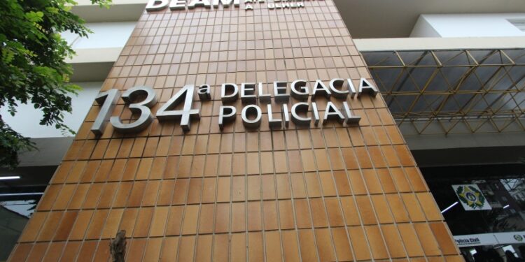 PM resgata casal idoso mantido refém durante assalto e prende criminosos em Campos