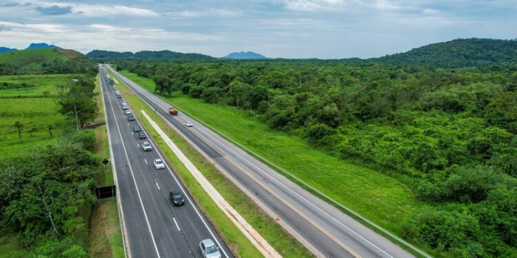 Obra de duplicação da BR-101/RJ em Silva Jardim é concluída