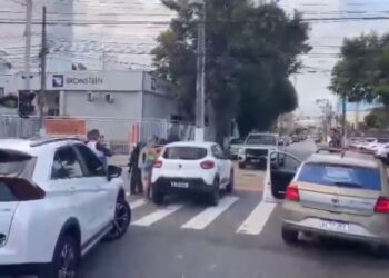 Veículo roubado suspeito de atentados criminosos em Macaé é recuperado