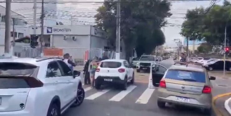 Veículo roubado suspeito de atentados criminosos em Macaé é recuperado