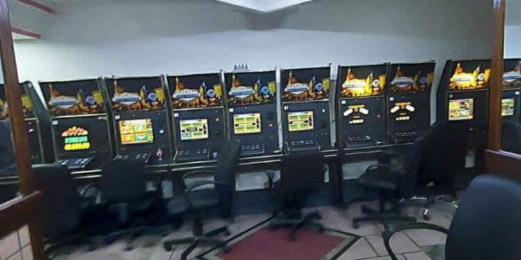 MPRJ apreende máquinas caça-níqueis em operação em Araruama