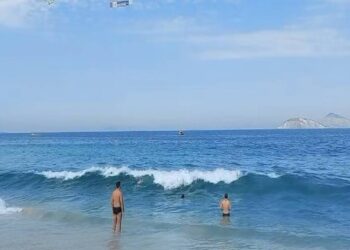 Corpo de mulher que desapareceu no mar de Saquarema é encontrado em Arraial do Cabo