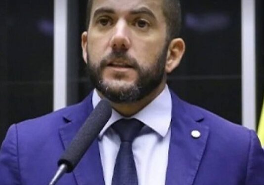 Deputado é alvo de buscas para apurar envolvimento nos atos, incluindo um em Campos