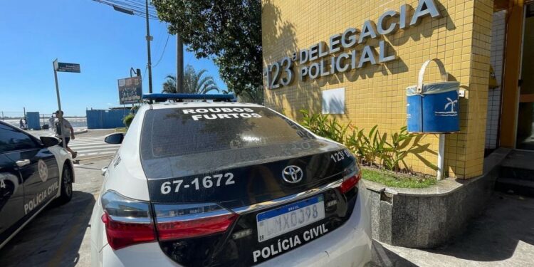 Polícia Civil de Macaé investiga caso de tentativa de feminicídio após homem atear fogo na casa da ex-companheira e filhos