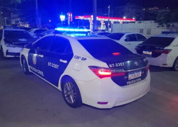 Turista é morto a pauladas por barraqueiros na Praia do Forte