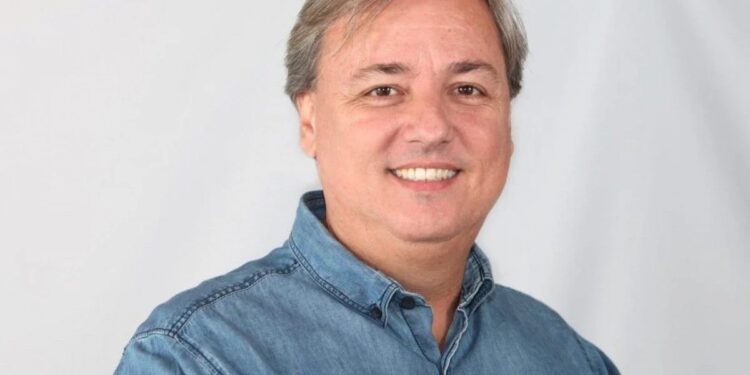 TSE nega recurso e afasta prefeito de Búzios, Alexandre Martins