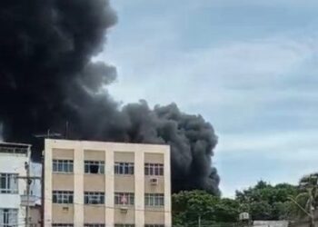 Incêndio atinge Secretaria de Serviços Públicos de São Pedro da Aldeia