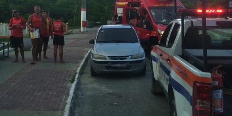 Adolescente fica tetraplégico após mergulhar de cabeça no Canal do Recanto