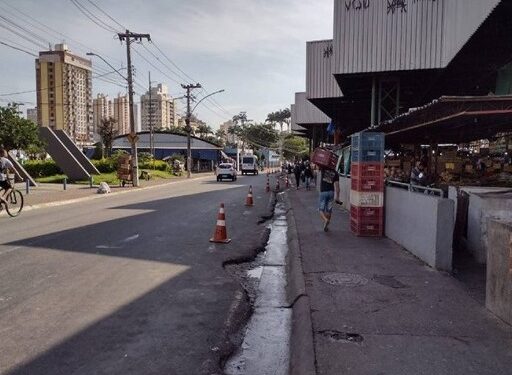 Comerciante é baleado com tiro de espingarda no Mercado Municipal após discussão
