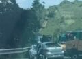 Acidente entre carro e caminhão deixa um morto na BR-101