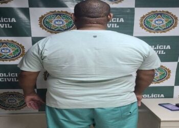 Homem é preso em flagrante por agredir esposa e filhas menores em Campos