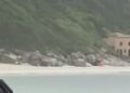 Homem morre ao ser atingido por raio em praia de Arraial do Cabo