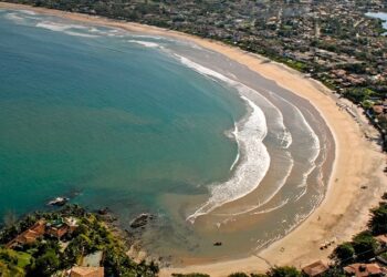 MPRJ ajuíza ação para que Búzios dê início à revisão do Plano Diretor da cidade