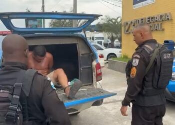 32º BPM prende traficante com 18 anotações criminais, incluindo duas por homicídio, nas Malvinas, em Macaé
