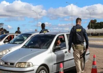 BR-101 e BR-356 têm quatro pontos de interdição em Campos e em Itaperuna