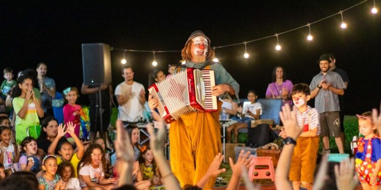Última apresentação de “Circo de Verão”, da Cia Chirulico, acontece nesta sexta, na Praia Campista