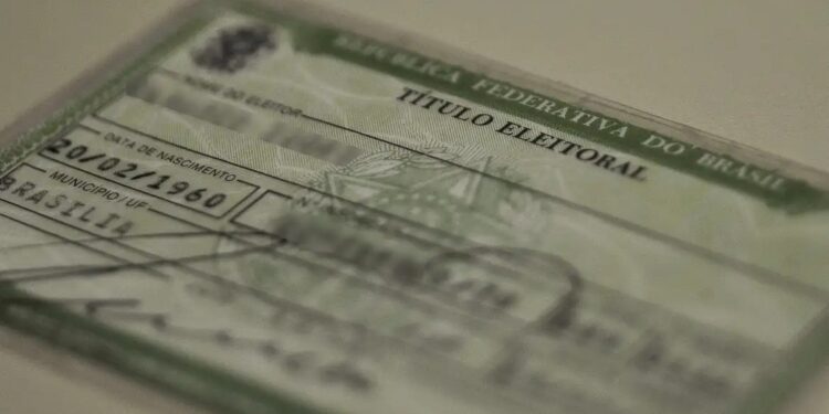 Hoje é o último dia para regularizar ou transferir título de eleitor
