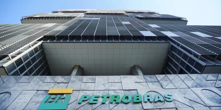 Petrobras anuncia redução do preço do gás natural para as distribuidoras