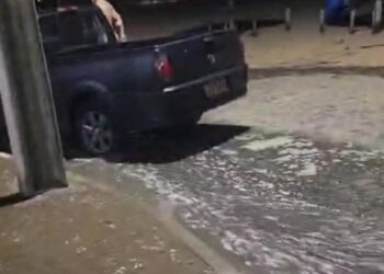 Frente fria provoca ressaca em praias de Macaé e região