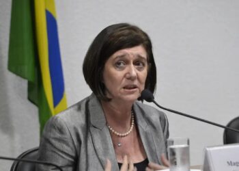 Magda Chambriard toma posse como presidente da Petrobras