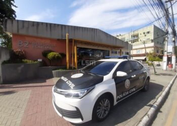 Pai é preso suspeito de agredir filha de 10 anos com chineladas no rosto em Maricá