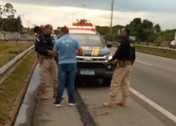 Paciente com câncer se desespera ao perceber motorista da Prefeitura de Cordeiro dirigindo alcoolizado