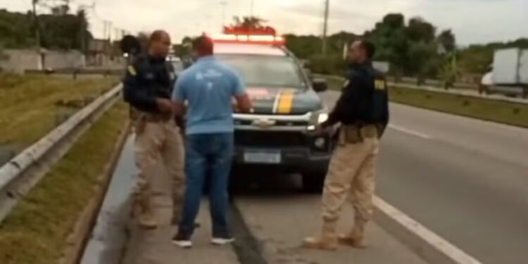 Paciente com câncer se desespera ao perceber motorista da Prefeitura de Cordeiro dirigindo alcoolizado