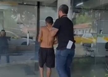 Homem suspeito de atear fogo na casa da ex-mulher e tentar matá-la é preso pela Deam