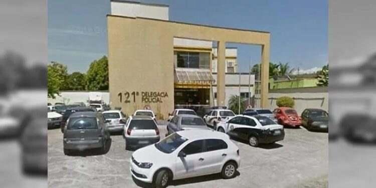 Dois homens são presos após assaltarem restaurante em Casimiro de Abreu