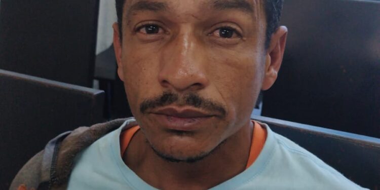 32º BPM prende homem acusado de furtar residência em Macaé