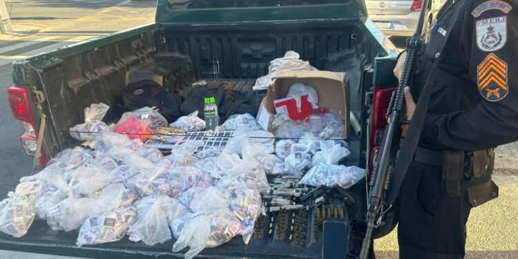 Polícia apreende drogas, armas e prende criminosos durante Operação Narke II no Norte Fluminense