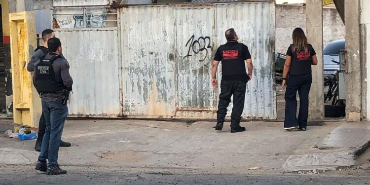 MPRJ cumpre mandado contra ex-diretora de escola pública de Campos dos Goytacazes por desvio de verbas