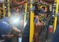 Mulher fica presa em catraca de ônibus por mais de 2 horas, em Cabo Frio