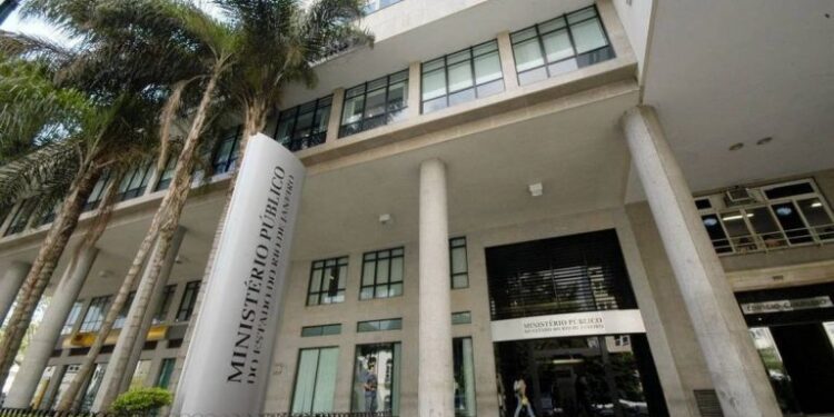 MPRJ denuncia ex-secretário Municipal de Saúde de Cabo Frio por fraude em licitação