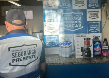 PF cumpre dois mandados de prisão contra foragidos da Justiça em Macaé e Rio das Ostras