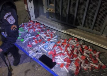 PM apreende adolescente e drogas após troca de tiros em Rio das Ostras