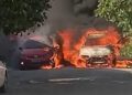 Carros pegam fogo em Cabo Frio