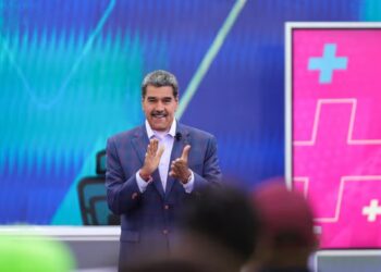 Nicolás Maduro decreta adiantamento do Natal na Venezuela para 1º de outubro