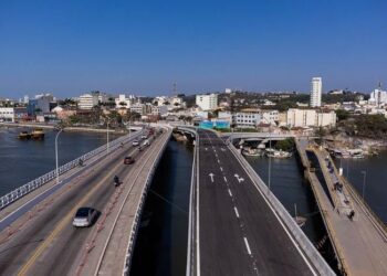 Ponte Deputado Cláudio Moacyr Azevedo é oficialmente inaugurada em Macaé