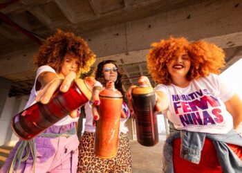 Projeto “Narrativas Femininas” resgata histórias de mulheres notáveis em mural de grafite interativo