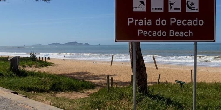 MPRJ abre procedimento administrativo para apurar possíveis irregularidades na concessão dos quiosques da Praia do Pecado, em Macaé