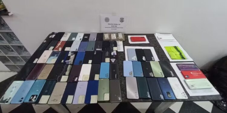 Operação mira facção com 18 mil detentos que girou R$ 70 milhões em 2 anos com o golpe do falso sequestro