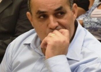 Caos Administrativo em Rio das Ostras: Gestão de Marcelino da Farmácia Deixa Serviços Essenciais à Beira do Colapso