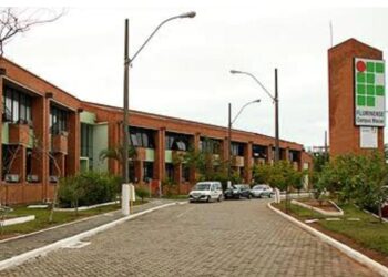 Homem é preso por descumprimento de medida protetiva, em Macaé