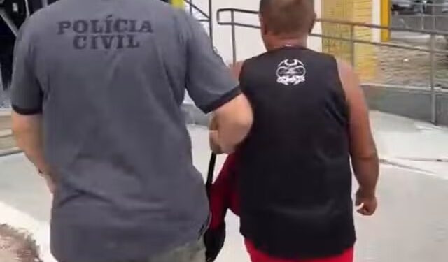 Professor de escola de futebol, acusado de estuprar alunos, é preso em Cabo Frio