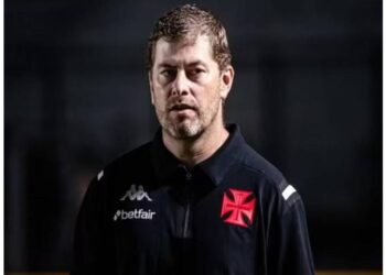 Após derrota para o Corinthians, Rafael Paiva é demitido do Vasco